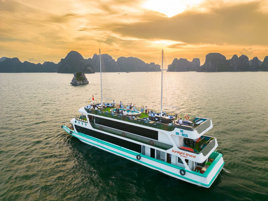 Sunlight Grand Cruise Halong 1 day