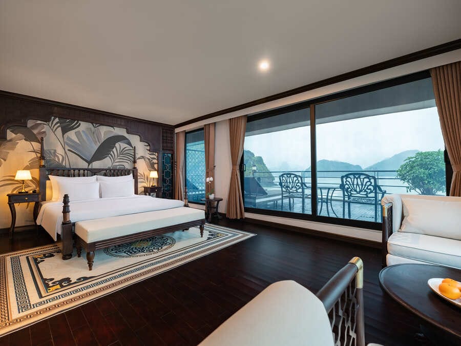 velar-of-the-sea-cruise-halong