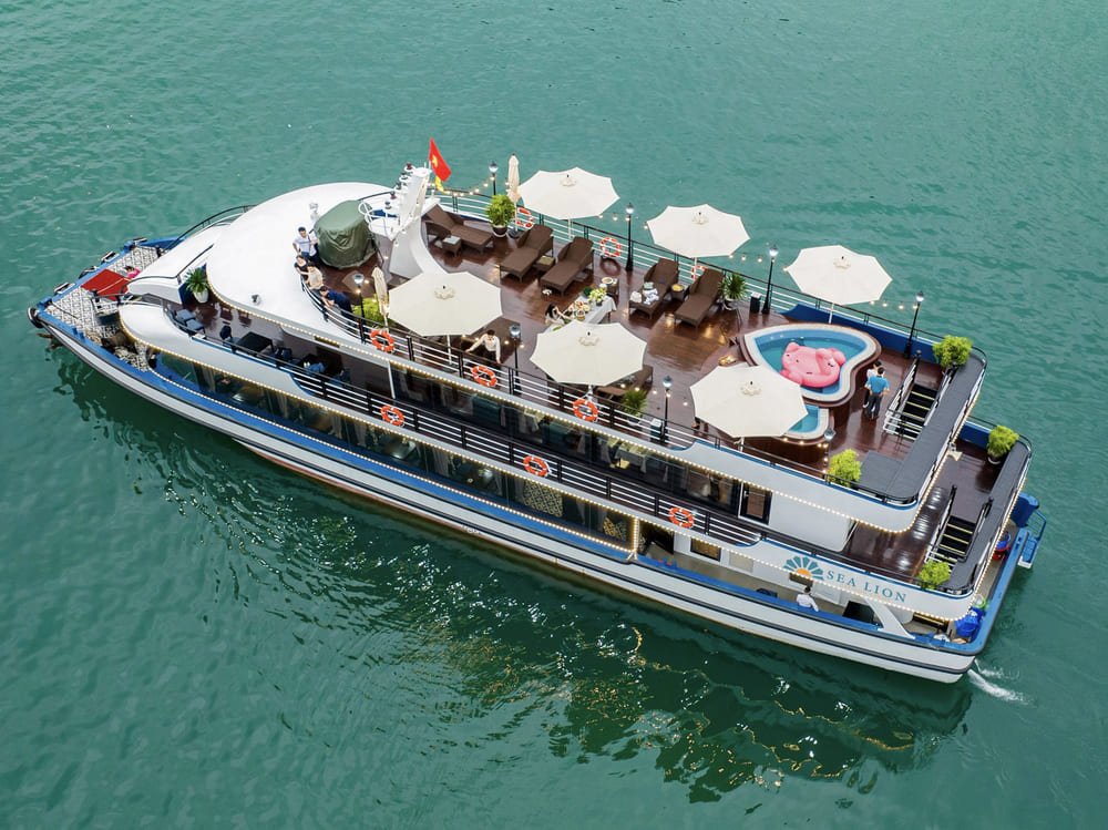 Sea Lion Cruise Halong