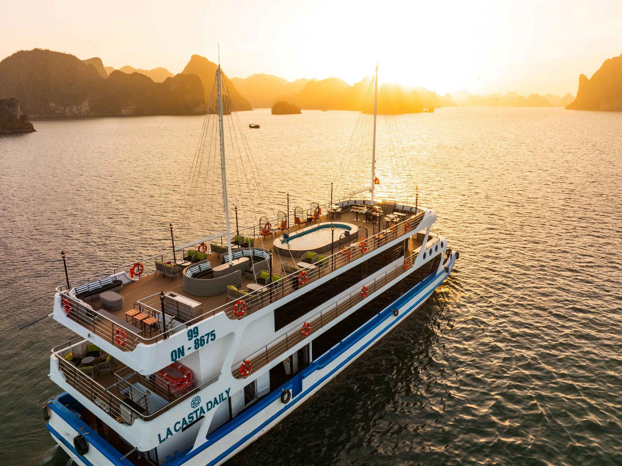 La Casta Daily Cruise