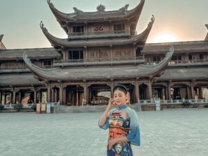 Cẩm Nang Du Lịch Chùa Tam Chúc Mới Nhất 2025