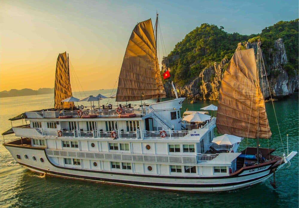Le Journey Premium Cruise Halong