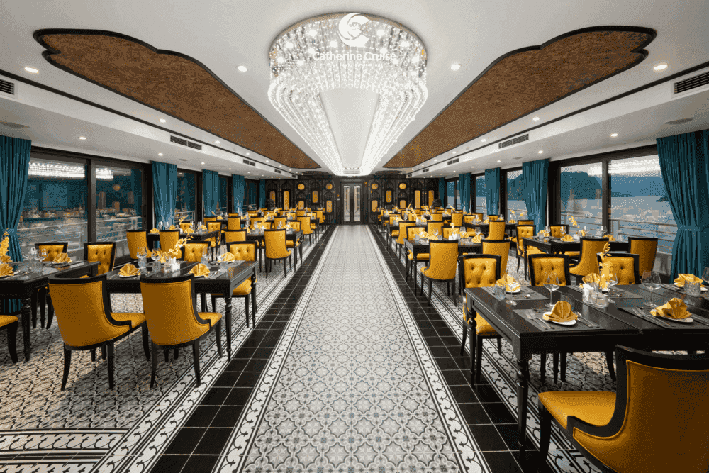 khu vực ăn uống Catherine Cruises Ha Long Bay