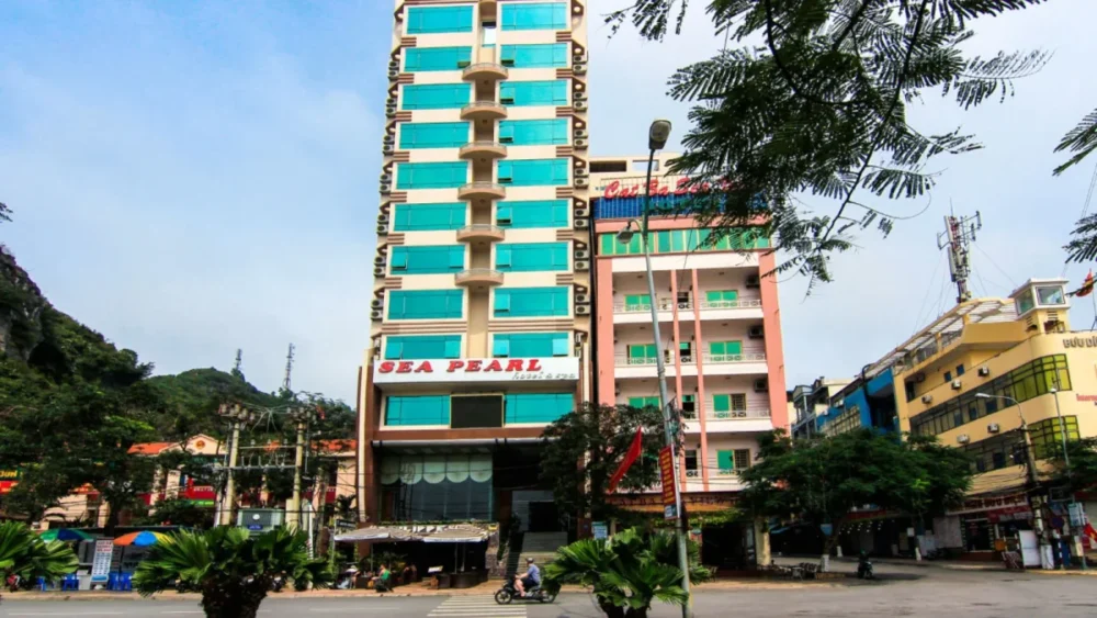 HÁCH SẠN CÁT BÀ