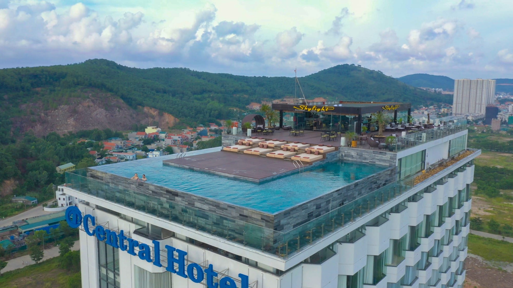 Central Luxury Hạ Long Hotel