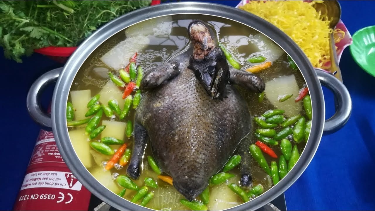 Lẩu Gà Đen