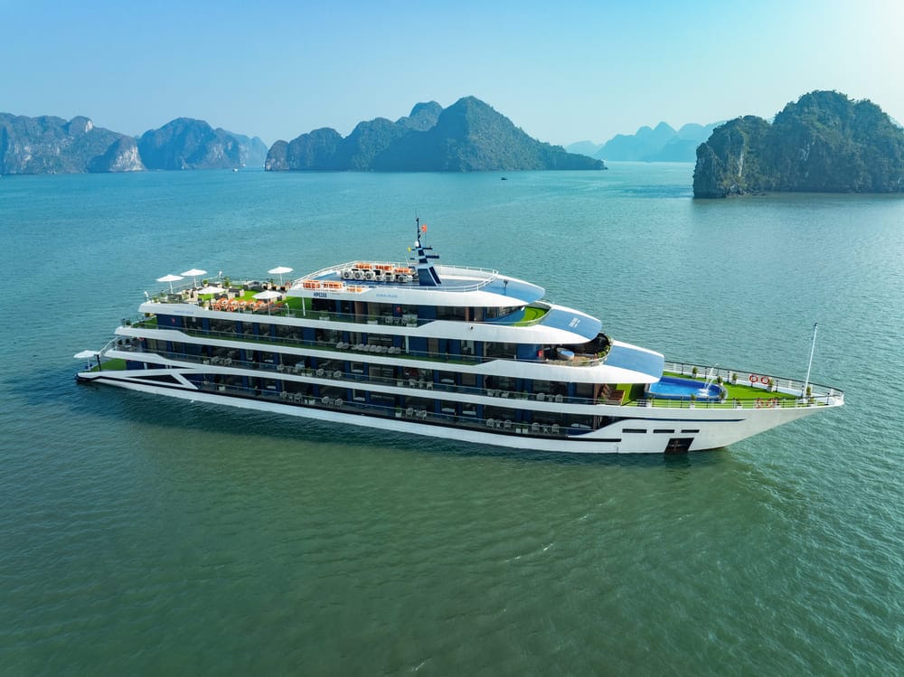 Halora Kairos Cruise vịnh Lan Hạ - Du thuyền 5 sao cao cấp