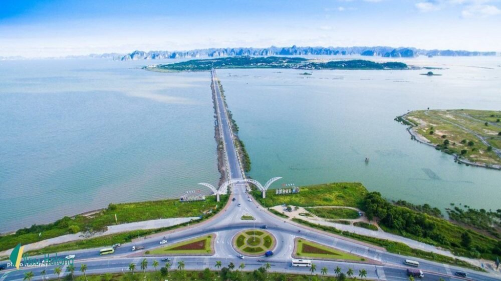 Đường nối từ đất liền vào đảo Tuần Châu dài 2km